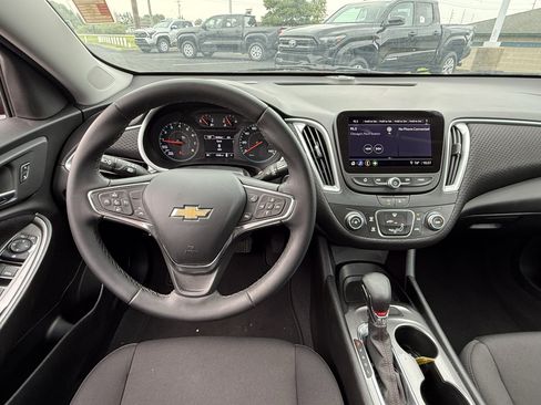 Used 2023 Chevrolet Malibu RS FWD image 15