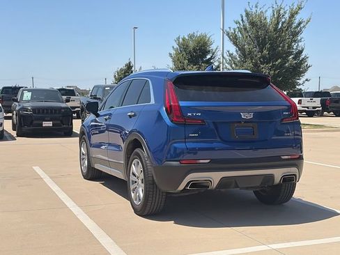 Used 2021 Cadillac XT4 Premium Luxury AWD/4WD image 5