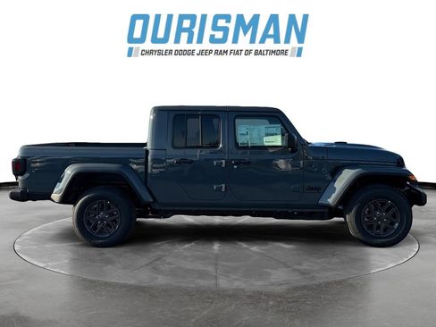 New 2026 Jeep Gladiator Sport AWD/4WD image 7