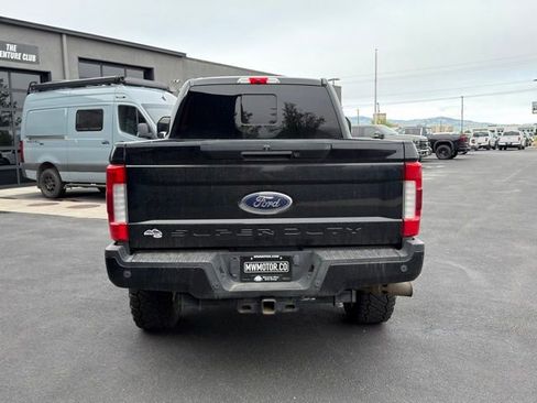 Used 2017 Ford F250 Lariat w/ Lariat Ultimate Package AWD/4WD image 4