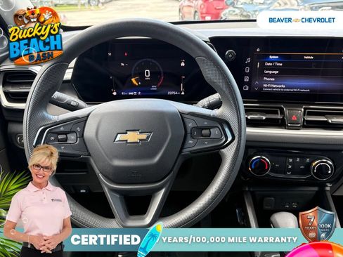 Used 2025 Chevrolet TrailBlazer LT AWD/4WD image 18