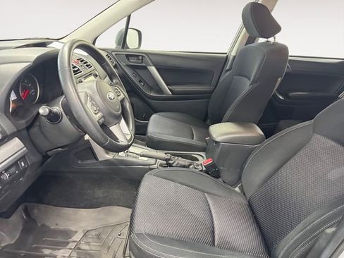 Used 2017 Subaru Forester 2.5i w/ Alloy Wheel Package image 7