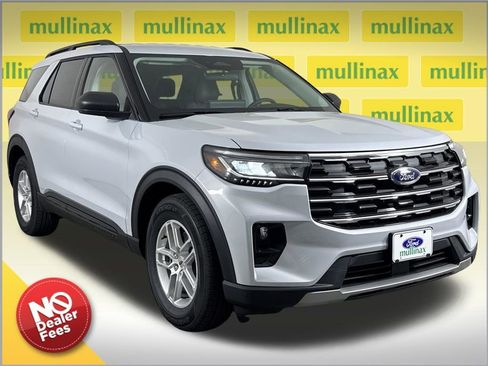 New 2026 Ford Explorer Active w/ Active Comfort Package image 1