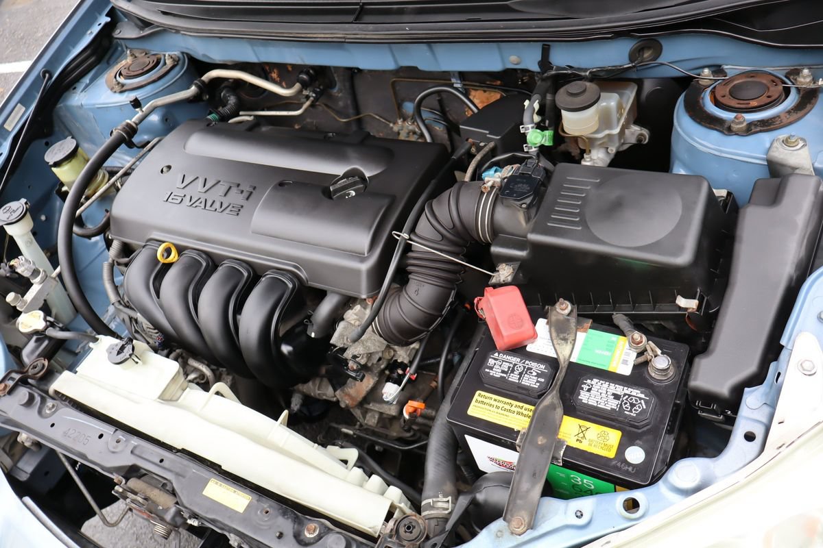 Used 2003 Toyota Matrix XR FWD image 41