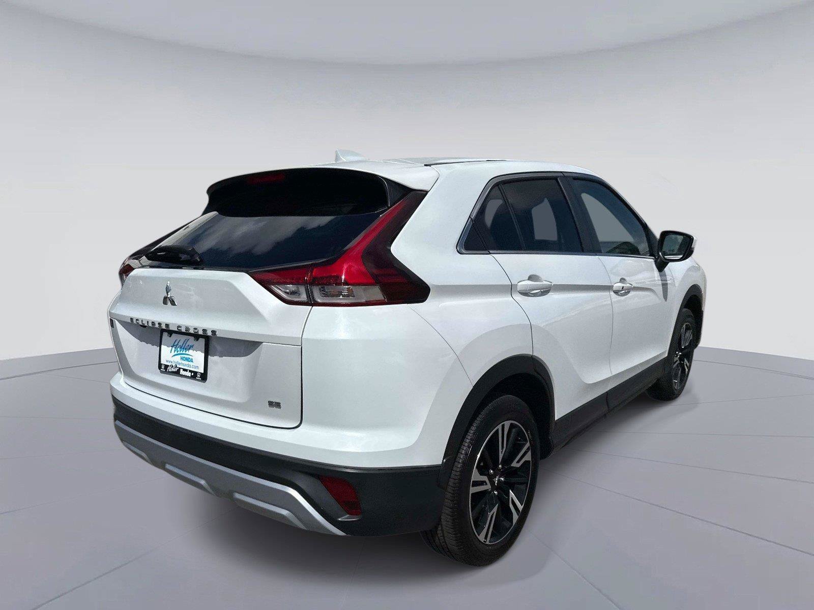Used 2025 Mitsubishi Eclipse Cross SE AWD/4WD image 4