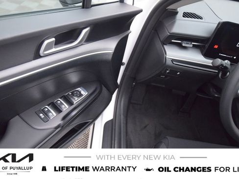 New 2026 Kia K5 LXS image 27