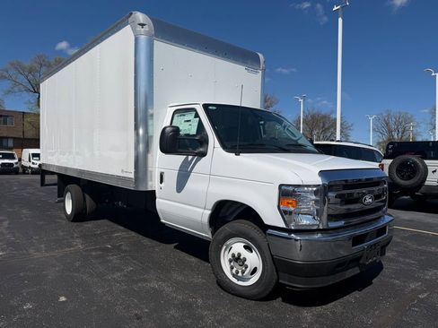 New 2027 Ford E-450 and Econoline 450 Super Duty w/ Power Equipment Group RWD image 3