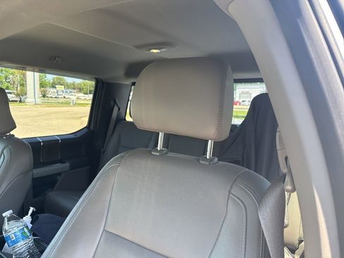 Used 2015 Ford F150 Lariat w/ Equipment Group 502A Luxury RWD image 6