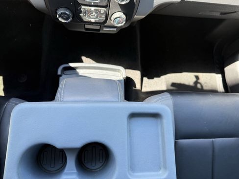 Used 2014 Ford F150 XLT w/ XLT Chrome Package RWD image 11