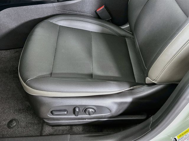 Used 2025 Chevrolet Trax ACTIV w/ Driver Confidence Package FWD image 27
