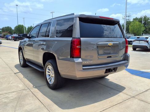 Used 2018 Chevrolet Tahoe LS RWD image 3