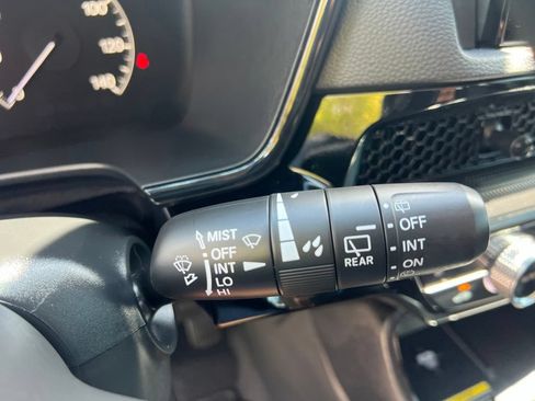 Used 2025 Honda CR-V EX-L image 38