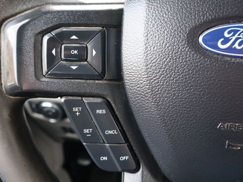 Used 2020 Ford F350 XLT w/ XLT Premium Package AWD/4WD image 29