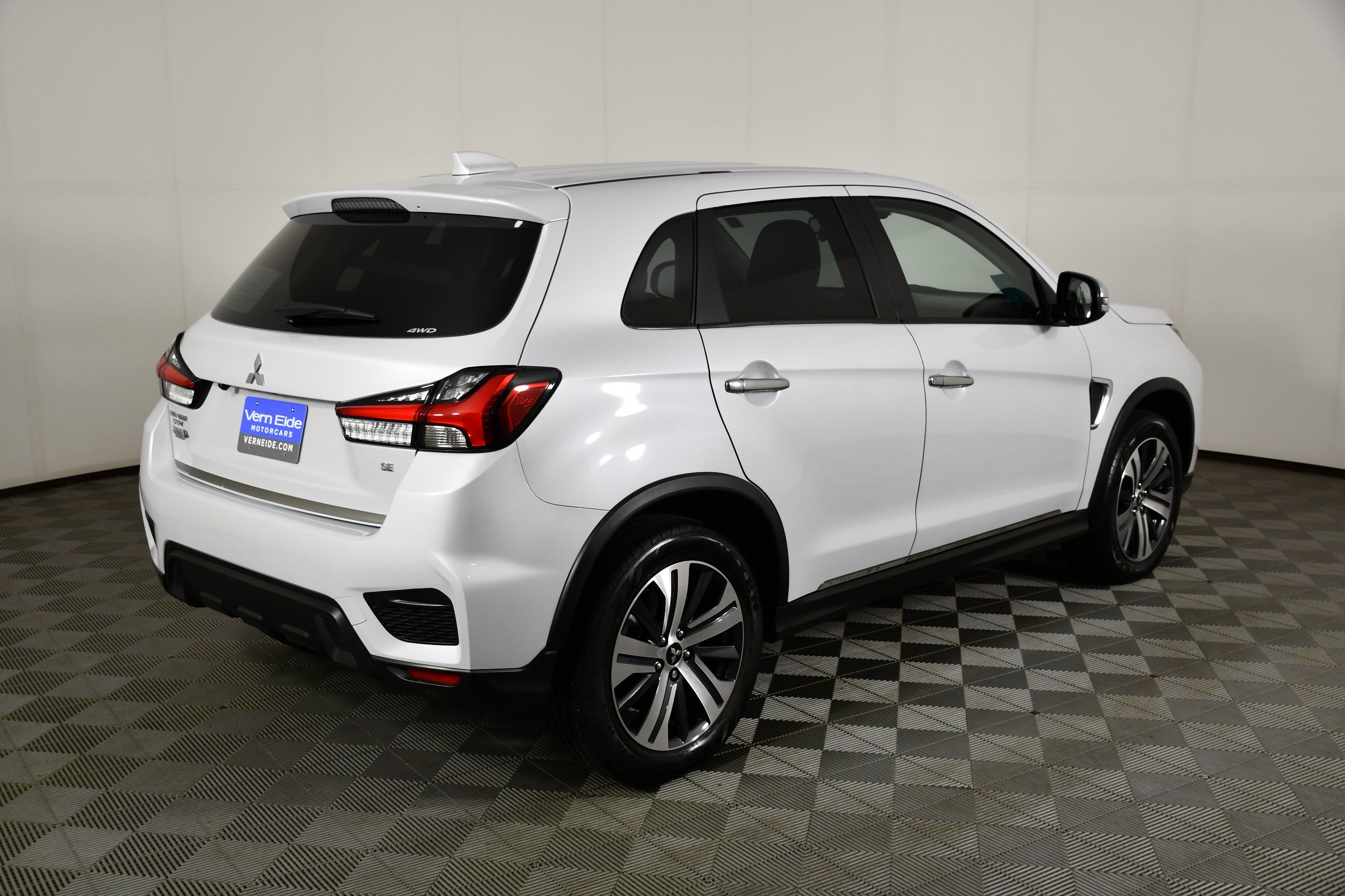 Used 2024 Mitsubishi Outlander Sport SE AWD/4WD image 6