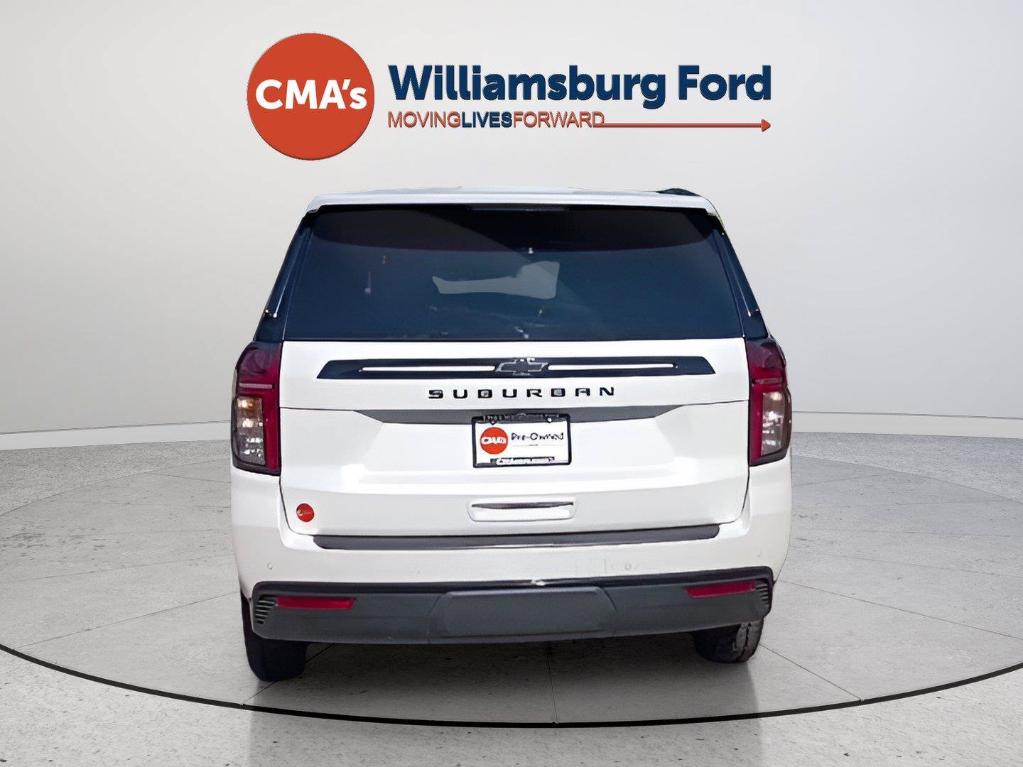 Used 2024 Chevrolet Suburban Z71 w/ Luxury Package AWD/4WD image 4