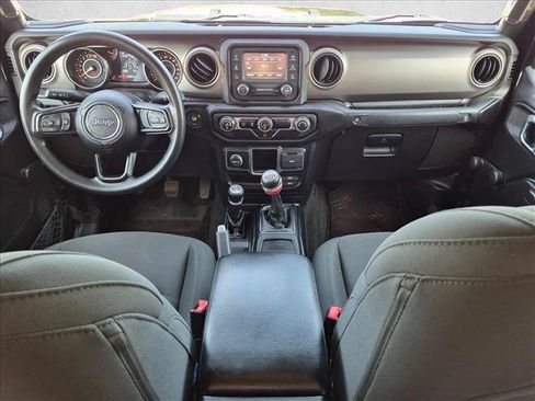 Used 2021 Jeep Gladiator Sport AWD/4WD image 17