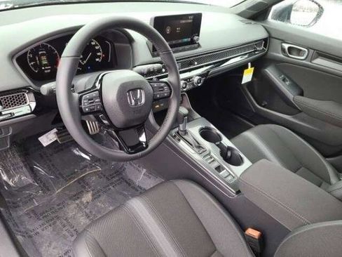 Used 2023 Honda Civic Sport image 17