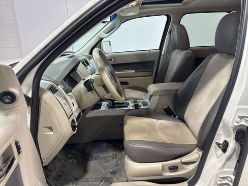 Used 2010 Mercury Mariner Premier FWD image 22