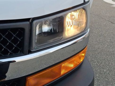 Used 2024 Chevrolet Express 2500 w/ Driver Convenience Package image 16