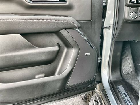 New 2026 GMC Yukon XL Denali w/ Advanced Technology Package image 30