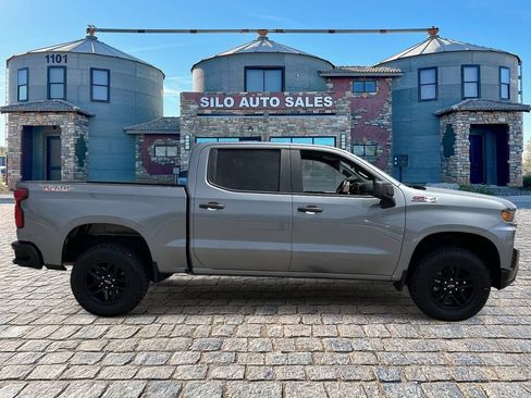 Used 2019 Chevrolet Silverado 1500 Custom Trail Boss AWD/4WD image 10