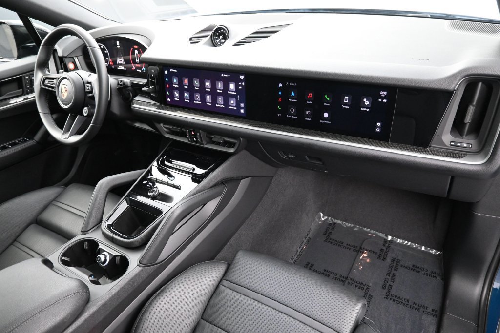 Certified 2024 Porsche Cayenne Coupe AWD/4WD image 31