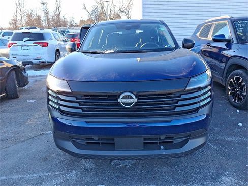 Used 2025 Nissan Kicks S image 2