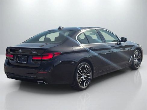 Used 2023 BMW 530i w/ Convenience Package image 5