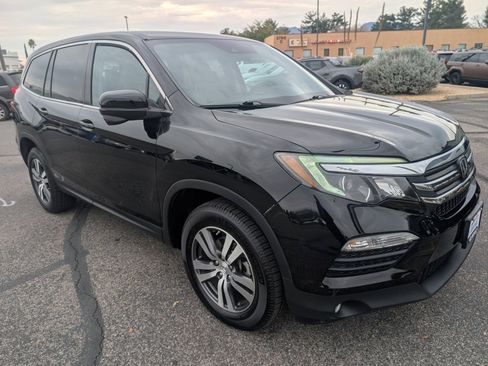 Used 2017 Honda Pilot EX image 7