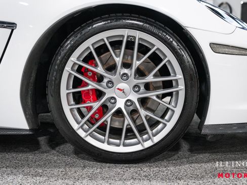 Used 2013 Chevrolet Corvette Grand Sport w/ 2LT Preferred Equipment Group RWD image 12