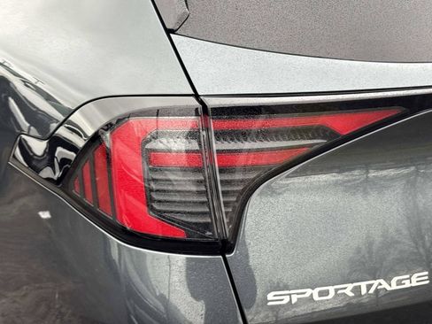 New 2026 Kia Sportage LX FWD image 11