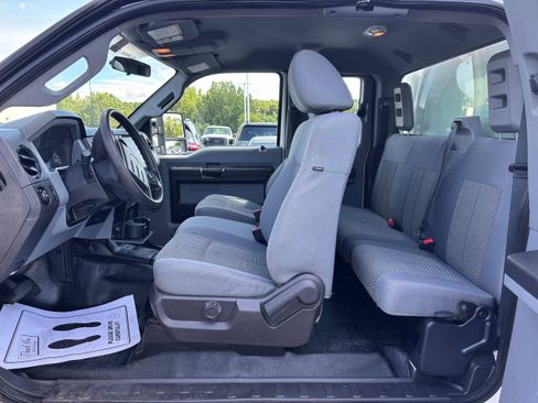 Used 2016 Ford F250 XL w/ Power Equipment Group AWD/4WD image 11