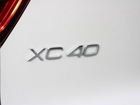 New 2026 Volvo XC40 B5 Plus w/ Protection Package Premier image 16