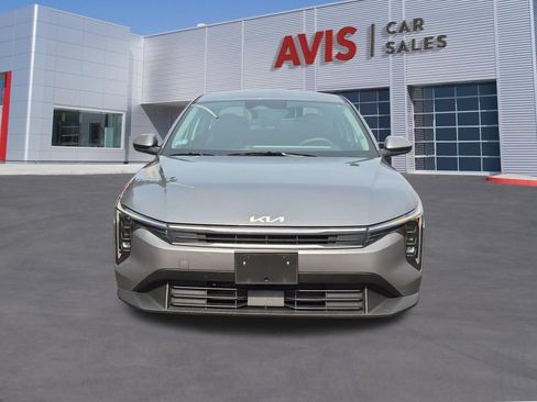 Used 2025 Kia K4 FWD image 2