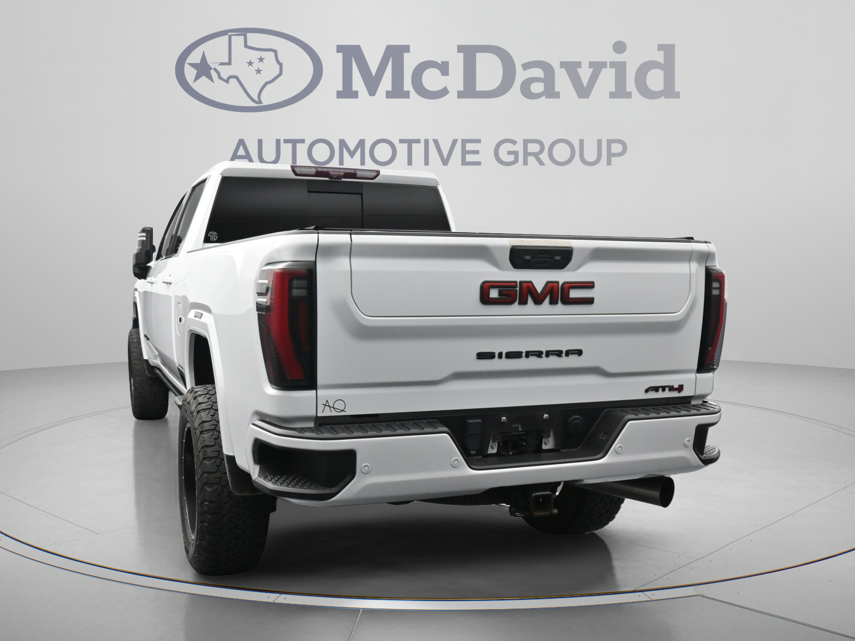 Used 2024 GMC Sierra 2500 AT4 w/ AT4 Premium Plus Package AWD/4WD image 7