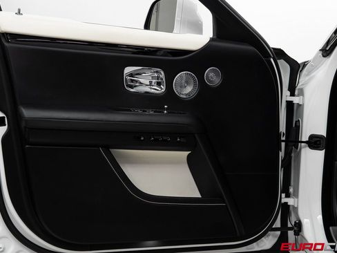Used 2022 Rolls-Royce Ghost w/ Ghost Package image 23