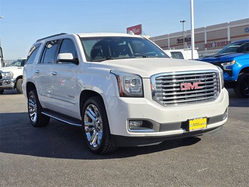 Used 2019 GMC Yukon SLT w/ Premium Edition image 3
