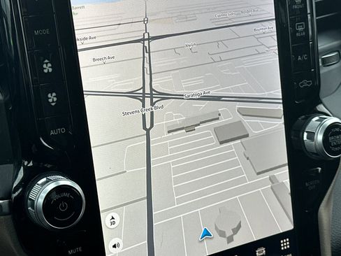 Used 2024 RAM 2500 Laramie image 18