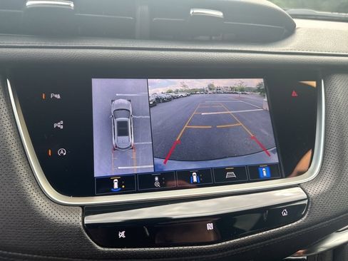 Used 2021 Cadillac XT5 Premium Luxury image 21