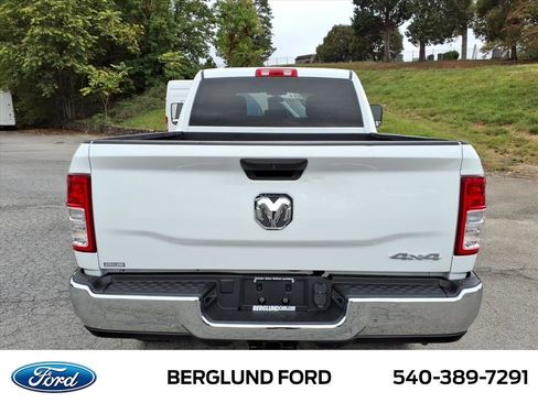 Used 2022 RAM 2500 Tradesman w/ Chrome Appearance Group image 6