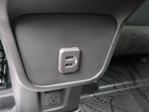 Used 2023 Chevrolet Equinox RS w/ RS Leather Package image 21