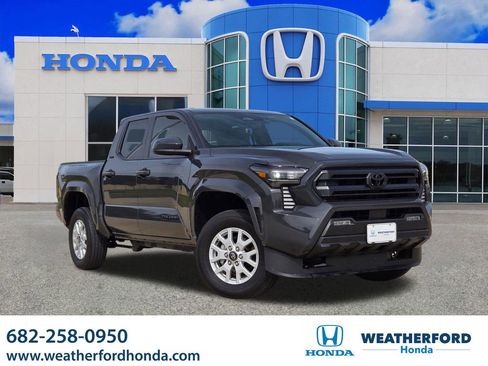 Used 2024 Toyota Tacoma SR5 AWD/4WD image 1