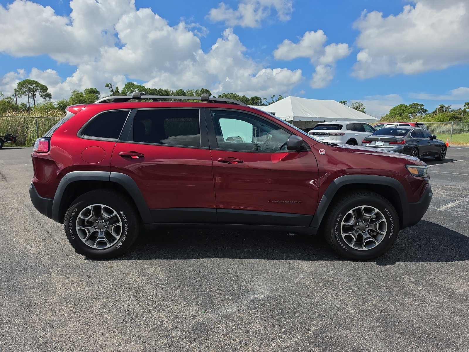 Used 2021 Jeep Cherokee Trailhawk w/ Sun, Sound & Nav Group AWD/4WD image 3