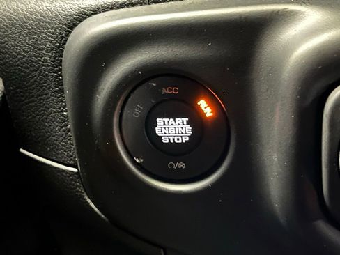 Used 2021 Jeep Wrangler Unlimited Sport image 12