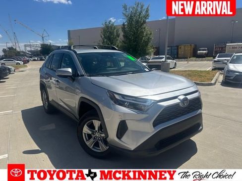 Used 2024 Toyota RAV4 XLE w/ Convenience Package FWD image 1