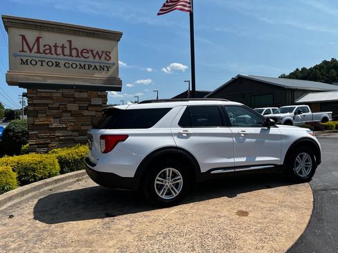 Used 2020 Ford Explorer XLT w/ Comfort Package AWD/4WD image 5