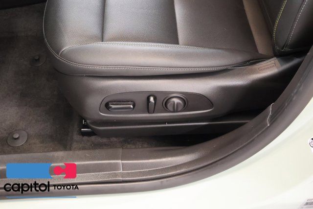 Used 2025 Chevrolet Trax ACTIV w/ Sunroof Package FWD image 12