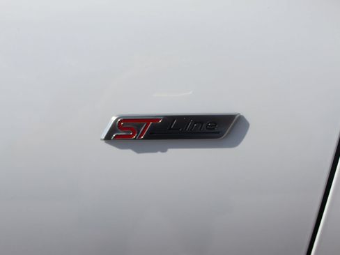 Used 2023 Ford Escape ST-Line w/ Tech Pack #1 AWD/4WD image 9