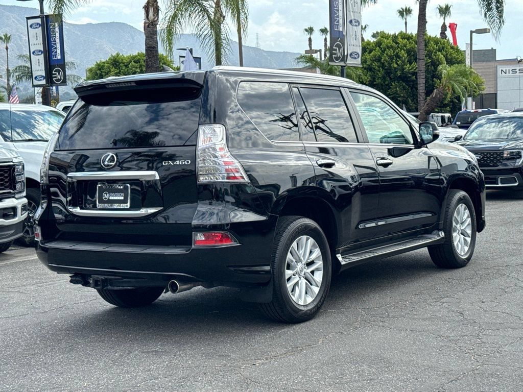 Used 2021 Lexus GX 460 Premium w/ Premium Package AWD/4WD image 11