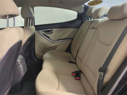 Used 2014 Hyundai Elantra SE w/ Option Group 02 image 14